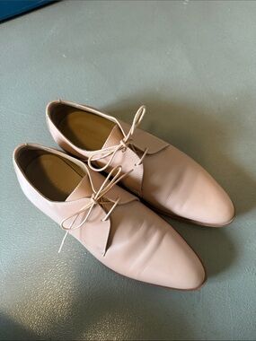 Everlane Blush Leather Derby Flats